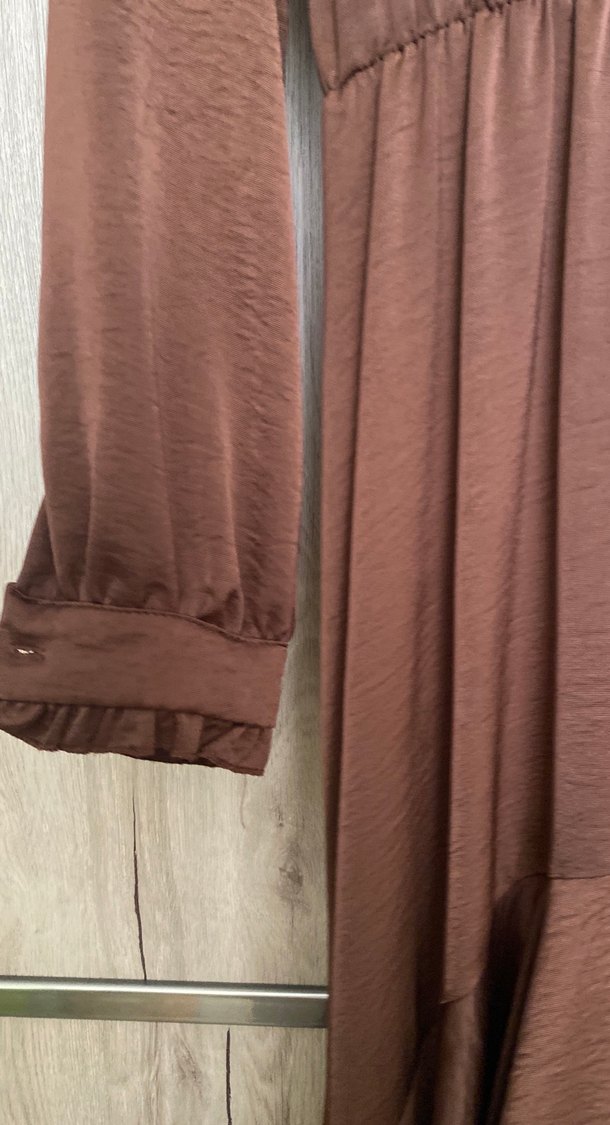 Kahverengi Uzun Fırfırlı Elbise - Görsel 2