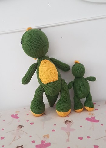 Renkli Yeşil Örgü Oyuncak dinozor