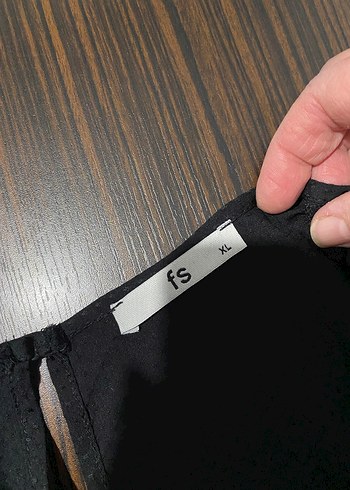 Faik Sönmez Siyah Kadın Bluz Hem Şık Hem Spor