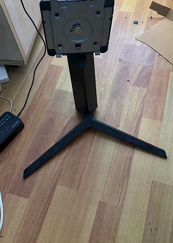 LG 24 inç gaming ultragear monütör ayağı - Görsel 4