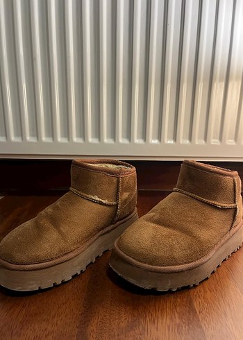 Ugg Bej Kadın Süet Dolgu Topuk Ugg