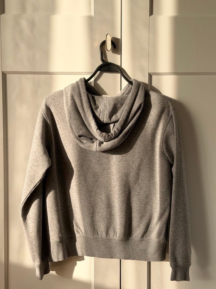 Gri Kapüşonlu Uzun Kollu Kadın Sweatshirt - Görsel 2