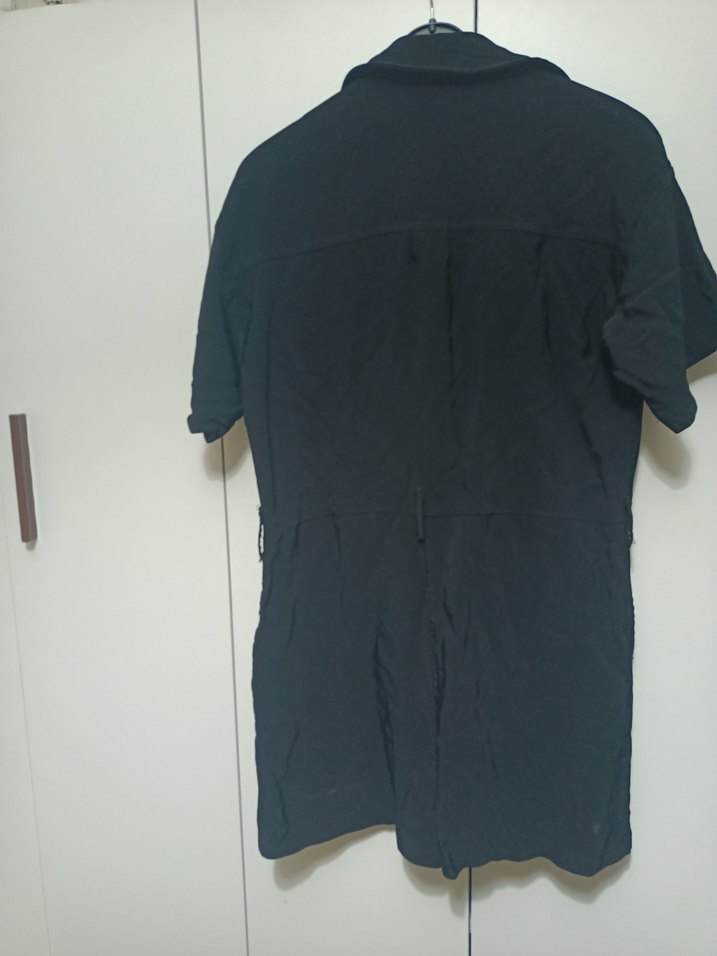 Zara Düğmeli Siyah Kısa Kollu Kadın Tulum - Görsel 4