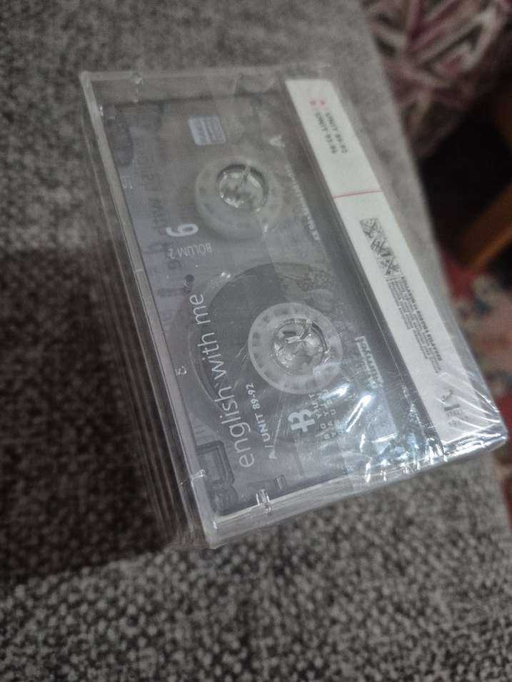 English with Me Mizah Kitabı Kaset - Görsel 4