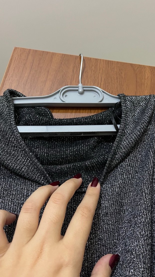 Kadın simli Yarım Omuz Bluz - Görsel 4