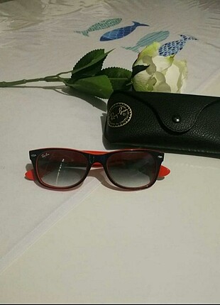 Rayban Wayfarer Güneş Gözlüğü