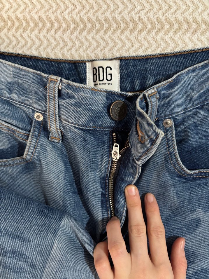 Bağlama Desenli Düğmeli Midi Kot Pantolon - Görsel 4