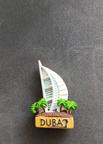 Diğer Dubai Temalı Renkli Biblo