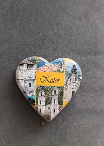 Kotor Temalı Kalp Şeklinde Gri Puzzle