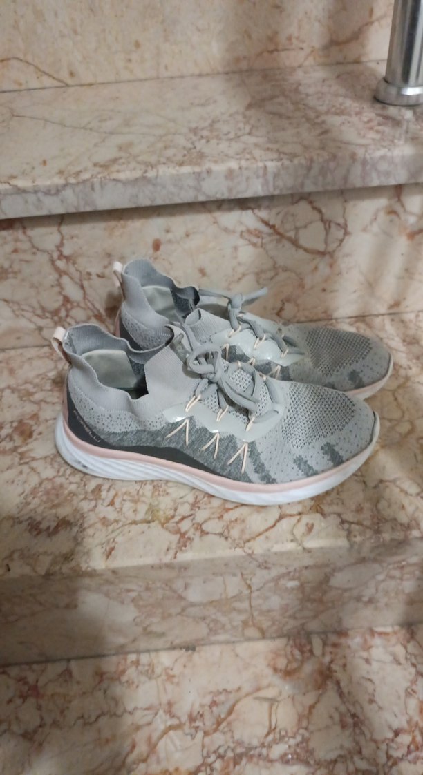 Gri Yılan Desenli Bağcıklı Sneakers - Görsel 4