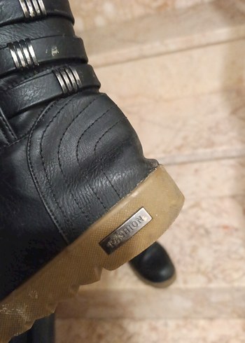 Kahverengi Deri Kadın Dolgu Topuklu Bot - Görsel 4