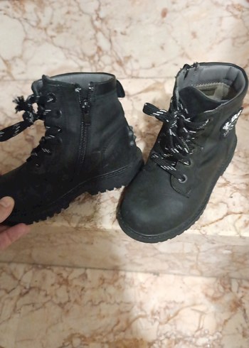 ortopedik taban sıfırdan farksız çok az kullanıldı fermuarlı - Görsel 2