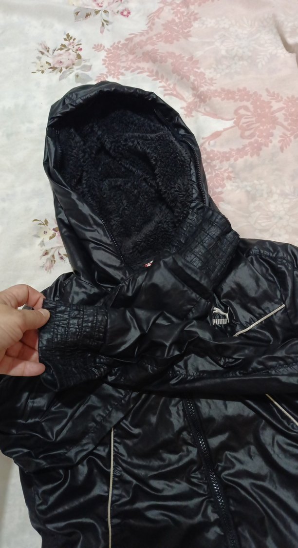 Siyah Parlak Kapüşonlu Fermuarlı Kız erkek içinde uygun - Görsel 5