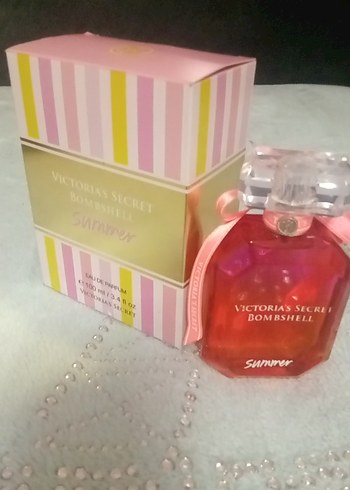 Beden Victoria's Secret Bombshell Summer Kadın Parfümü 100 ml
