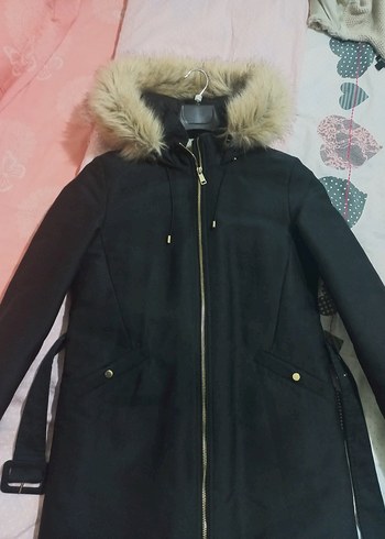 Siyah Kürk Detaylı Kadın Kışlık Mont - Görsel 3