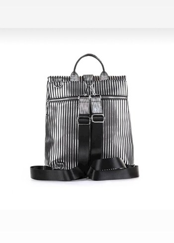 ÇÇS Gri Zebra Desenli Tokalı Kadın Sırt Çantası