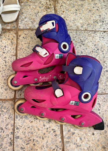Renkli Pembe Bağcıklı kız Paten