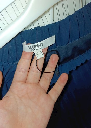 Koton Kadın Siyah Piliseli Midi Etek