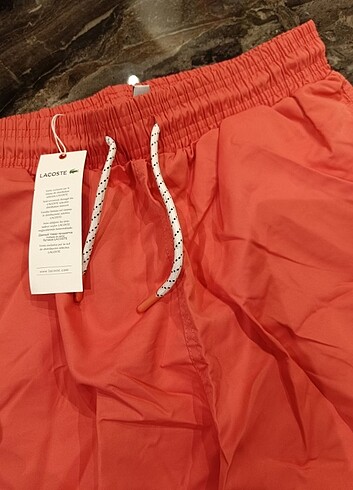 Lacoste Lakost deniz şortu 