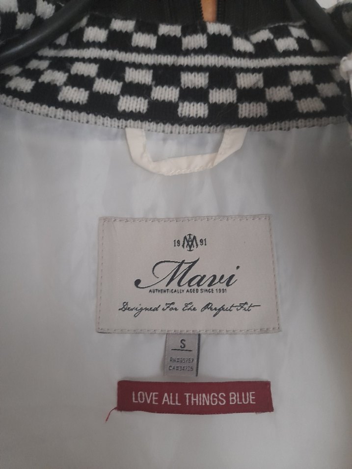 Mavi jeans Beyaz Yelek - Görsel 3