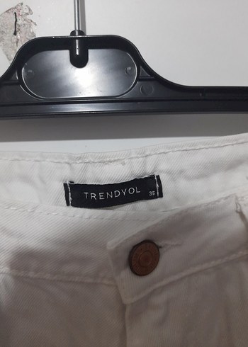 Kadın Beyaz Pamuklu Mini Kot Şort - Görsel 2