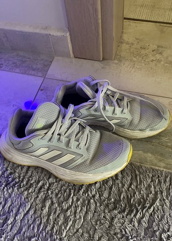 Adidas orijinal kadın ayakkabı 36 numara - Görsel 2