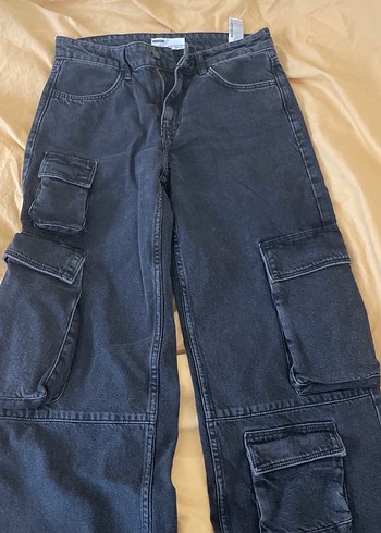 Bershka Kadın Siyah Bol Kesim Midi Kot Pantolon