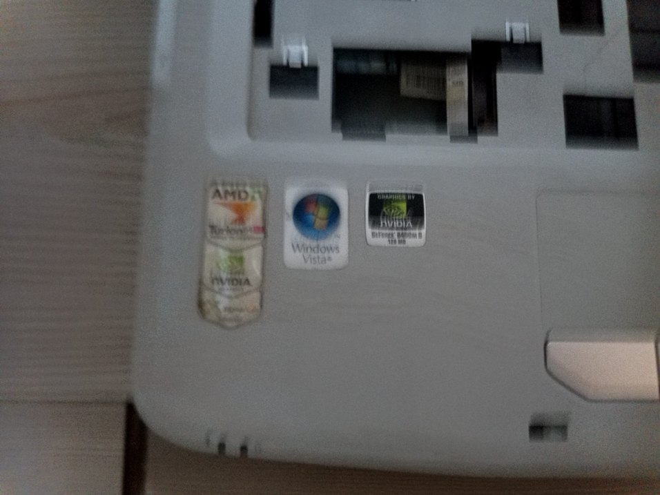 Acer Aspire 5520G full alt kasa - Görsel 3