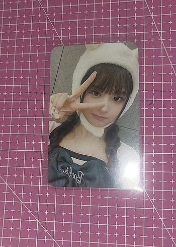 Haewon Nmixx Lomo Card