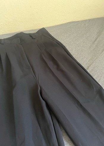 Diğer Siyah Pilili Kadın Kumaş Pantolon