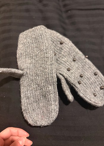 İnci Detaylı Gri Örgü Eldiven - Görsel 3