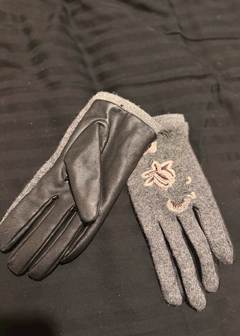 Nakışlı Bohem Gri Kadın Eldiveni - Görsel 2