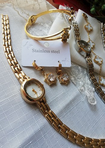 Altın Zincir Detaylı Kadın Kol Saati - Görsel 2