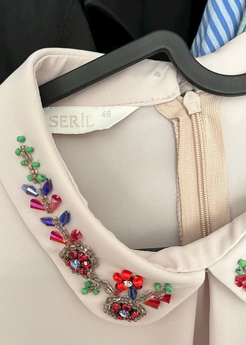 Nakışlı Yaka Detaylı Bej Gömlek - Görsel 3