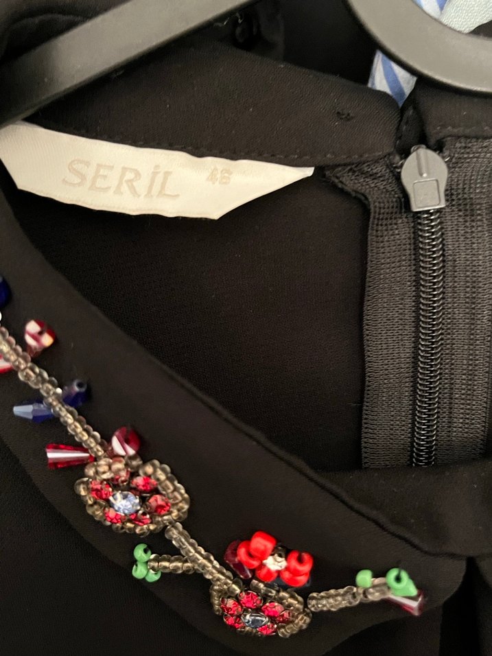 İşlemeli Yaka Detaylı Gri Kadın gömlek - Görsel 3