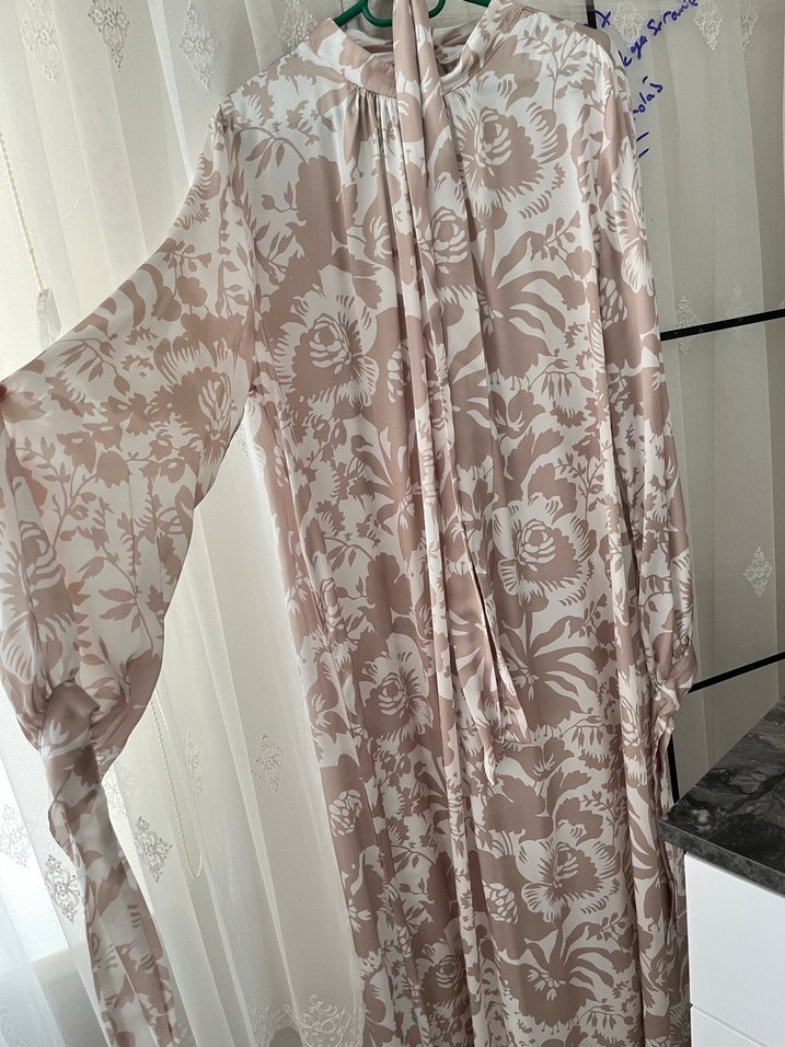 Saten Elbise - Görsel 2