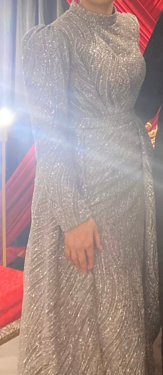 Gri taşlı abiye - Görsel 3