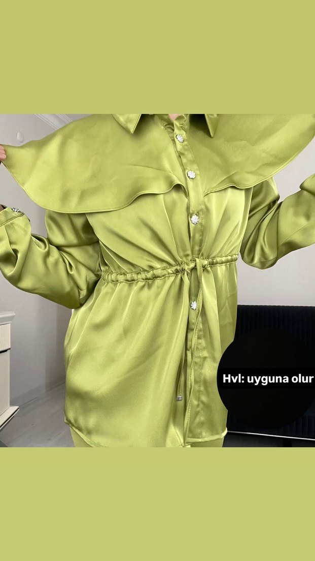 Düğmeli Yeşil Saten Kadın Gömlek takım - Görsel 4