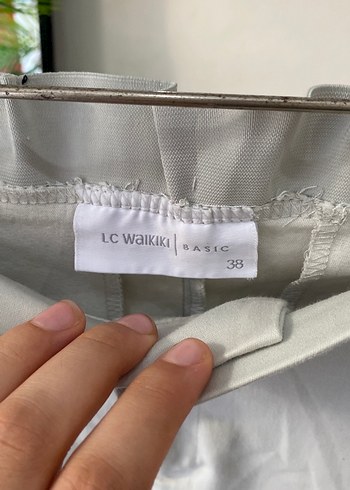 LC Waikiki Beyaz Kumaş Kadın Pantolon