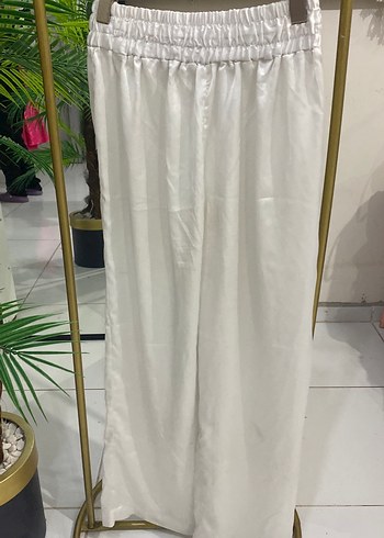 Diğer Beyaz saten Pilili Uzun Kadın Pantolon