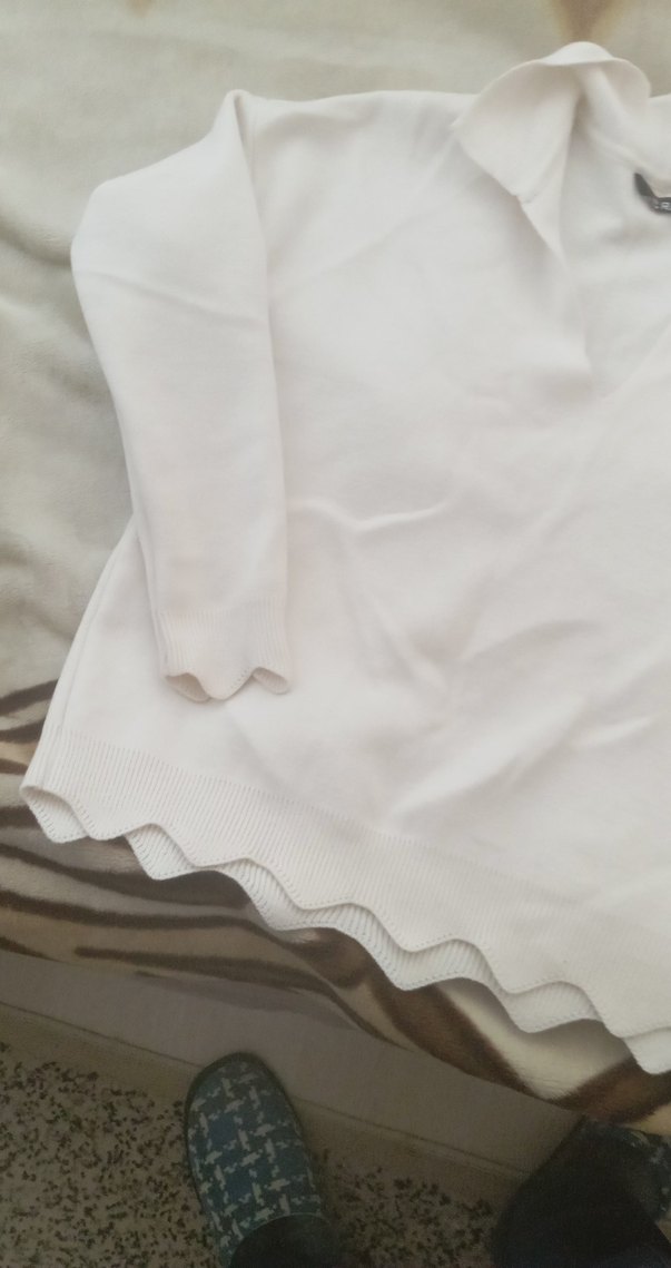 Beyaz V Yaka Kadın Triko Kazak - Görsel 4