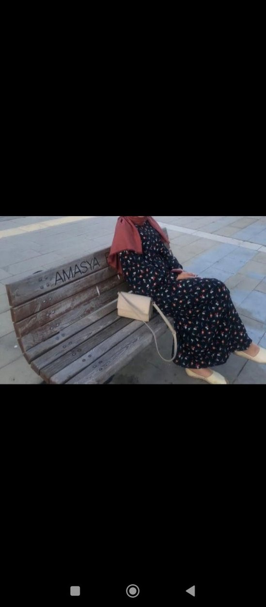 çiçekli tesettür elbise - Görsel 5