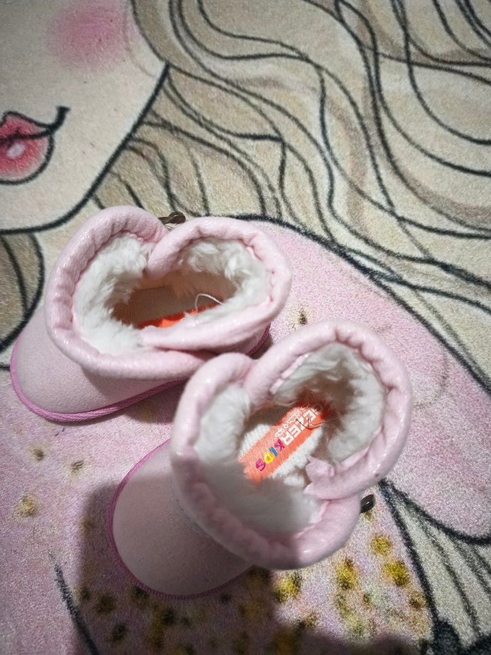 Pembe Kız Çocuk Sıcak Terlikler Tokalı - Görsel 4