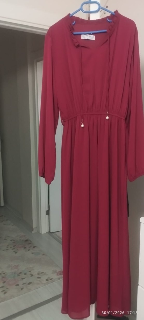 Bordo V Yakalı Uzun Piliseli Elbise - Görsel 2