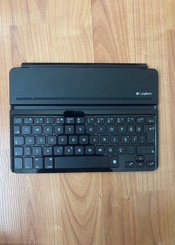 Logitech İnce Siyah Klavye Kapağı - Görsel 2