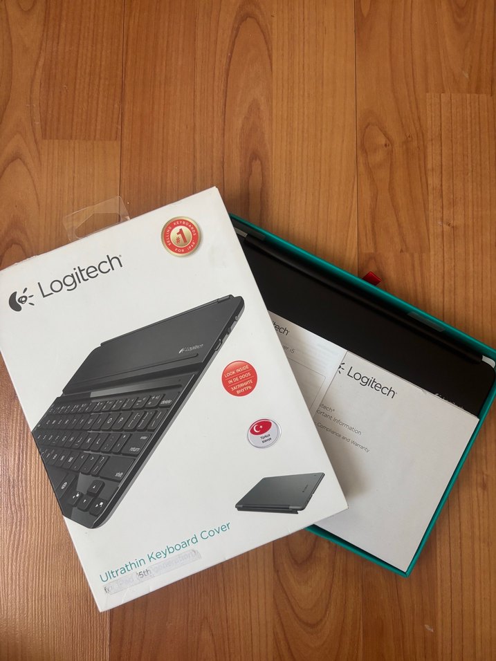 Logitech İnce Siyah Klavye Kapağı - Görsel 5