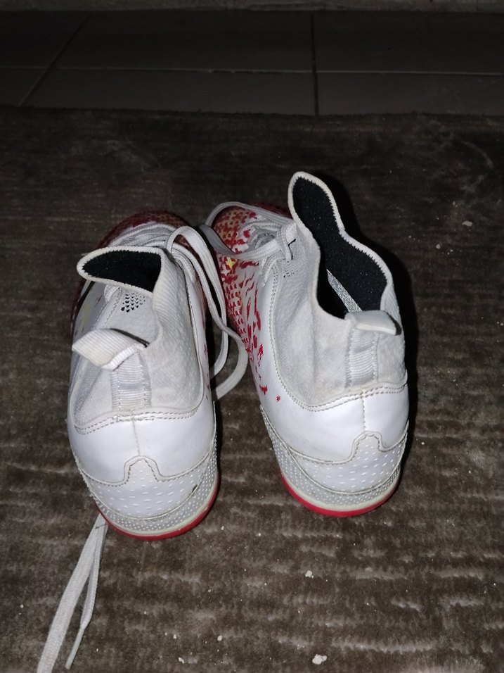 Adidas Krampon 36 numara - Görsel 2