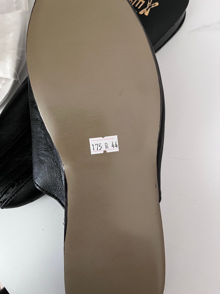 Kemer Detaylı Siyah Erkek Ev Terliği - Görsel 3