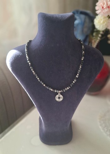 Tasarımcı Obsidyen Taşlı Gotik Kolye