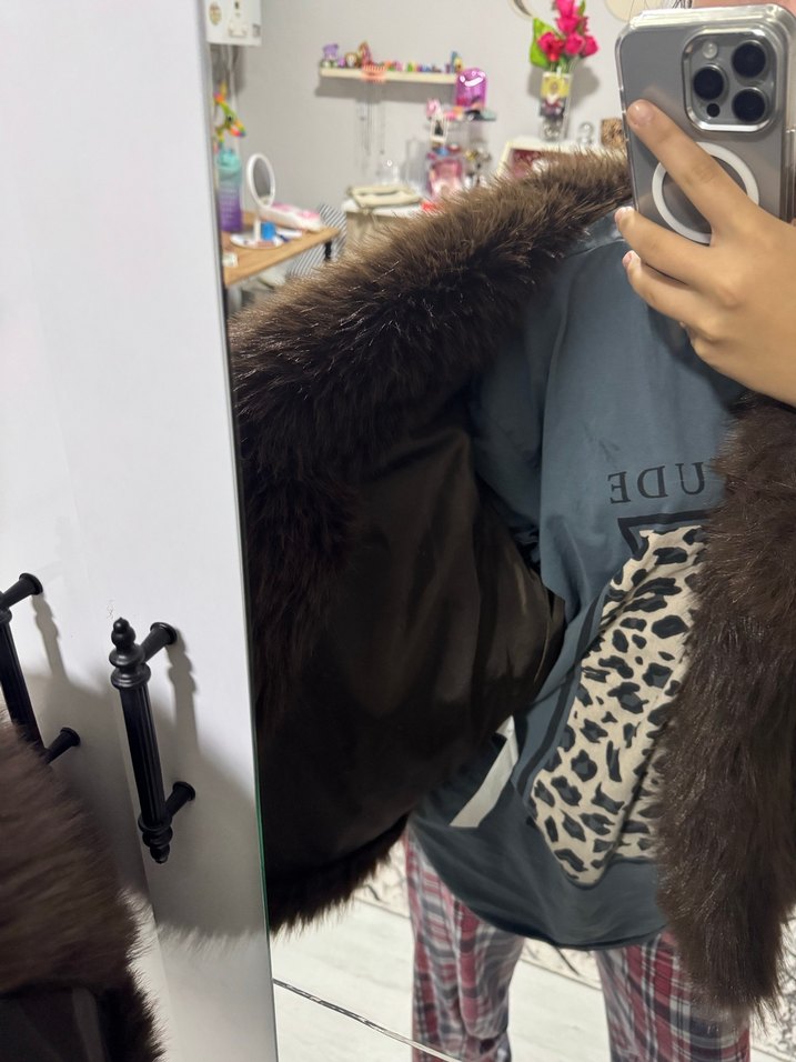 Kahverengi Kürk Detaylı Midi Yün Ceket - Görsel 4